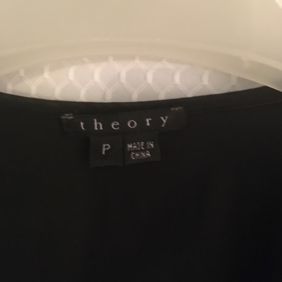 Black short sleeve dressy blouse - Picture 3 of 4